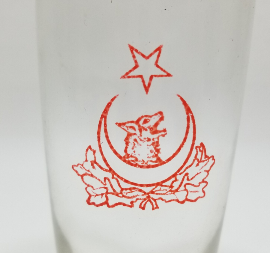 CUMHURİYET BAŞLARI ÇOK NADİR ÜZERİ BOZKURT VE AY YILDIZLI BARDAK