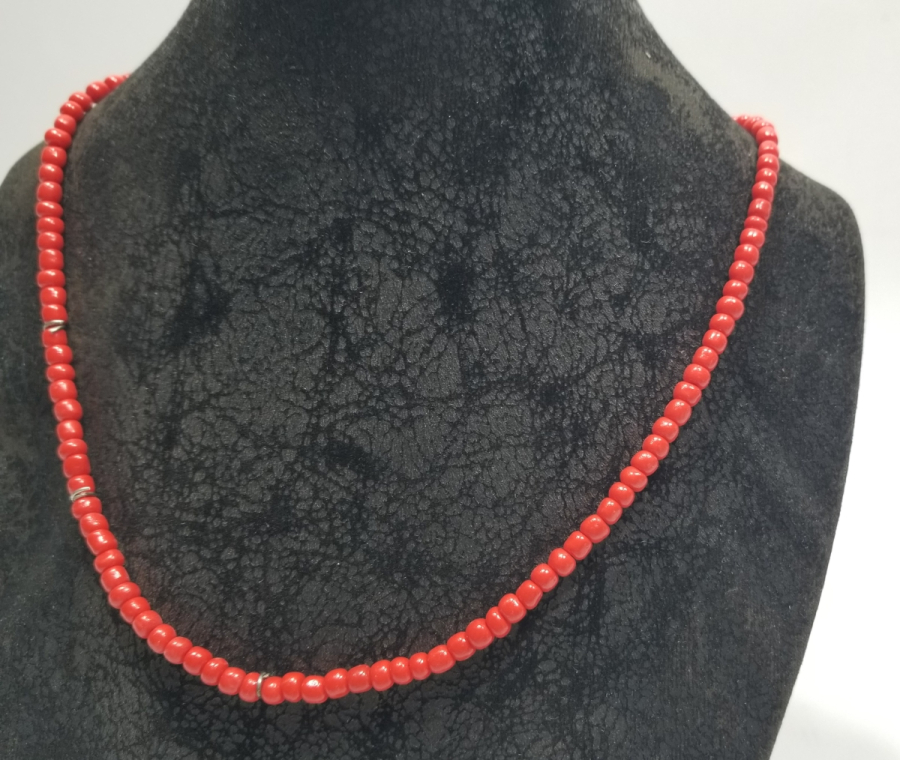 MERCANİ FORMDA YAPILMIŞ UZAKDOĞU KOLYE