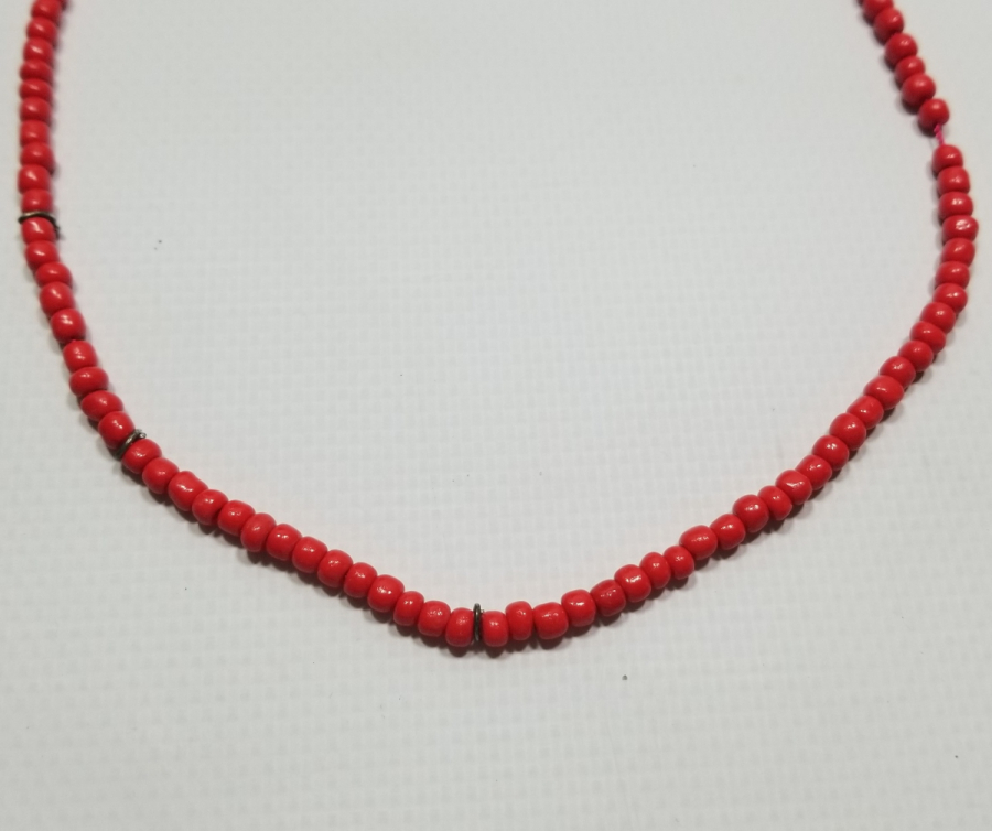 MERCANİ FORMDA YAPILMIŞ UZAKDOĞU KOLYE