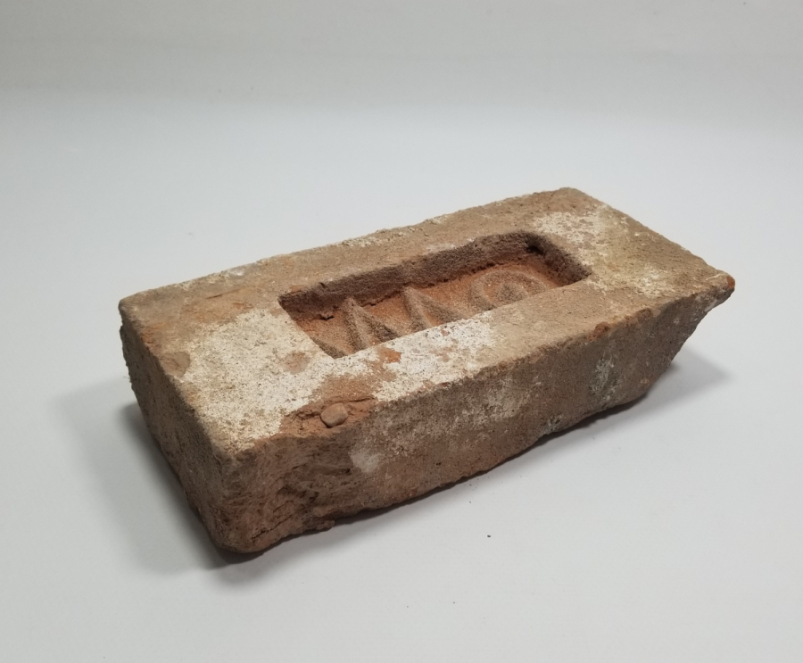 ÜZERİ RUMCA YAZILI OSMANLI DÖNEMİ TUĞLA