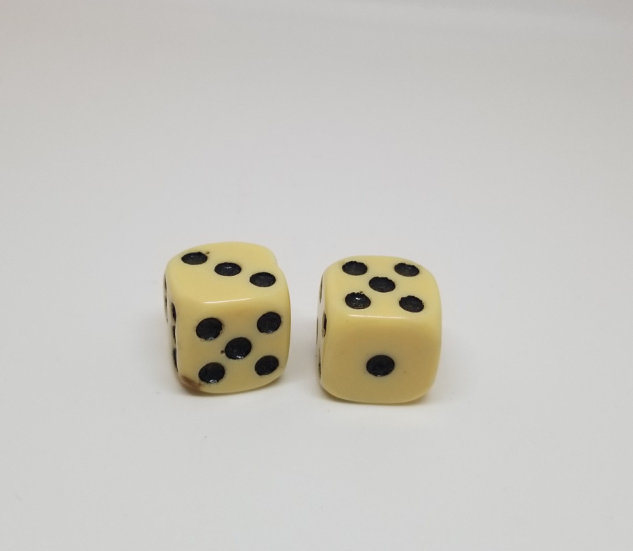 2 ADET ANTİKA KATALİN ZAR