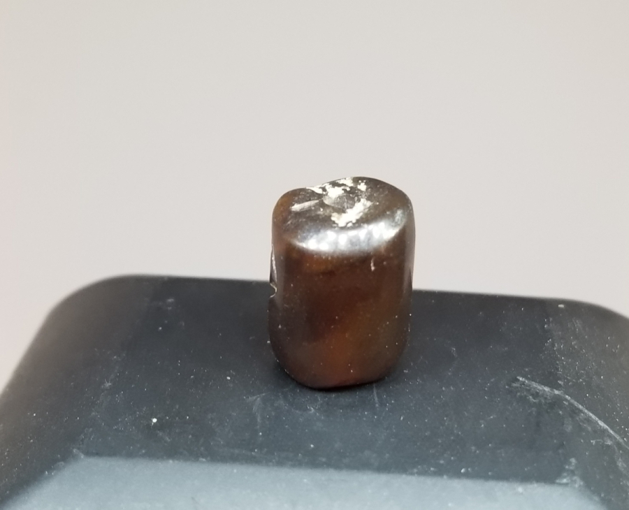 ÜZERİNDE SURET GÖRSELİ BULUNAN BÜYÜK BOY UZAKDOĞU MERCAN KOLYE HABBESİ