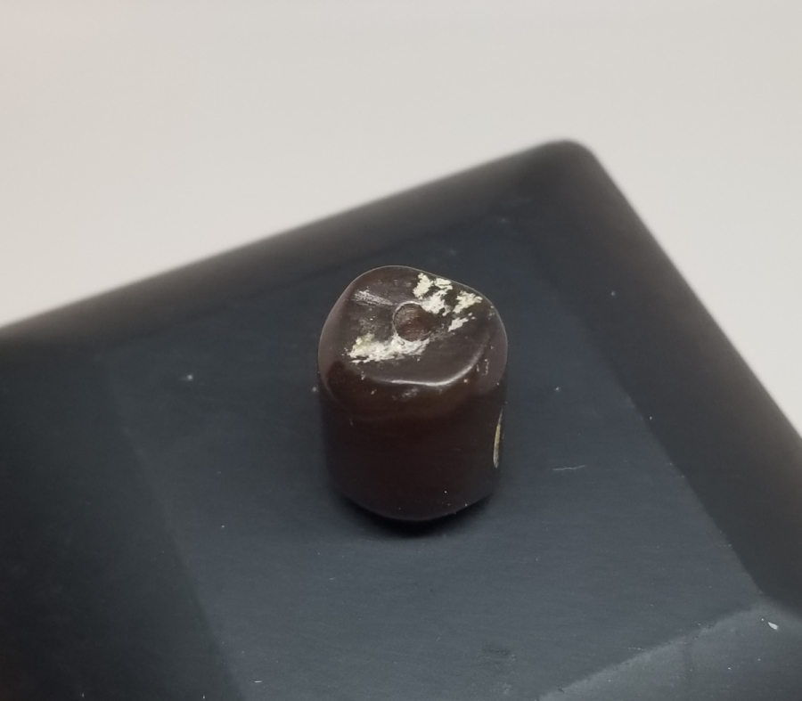 ÜZERİNDE SURET GÖRSELİ BULUNAN BÜYÜK BOY UZAKDOĞU MERCAN KOLYE HABBESİ