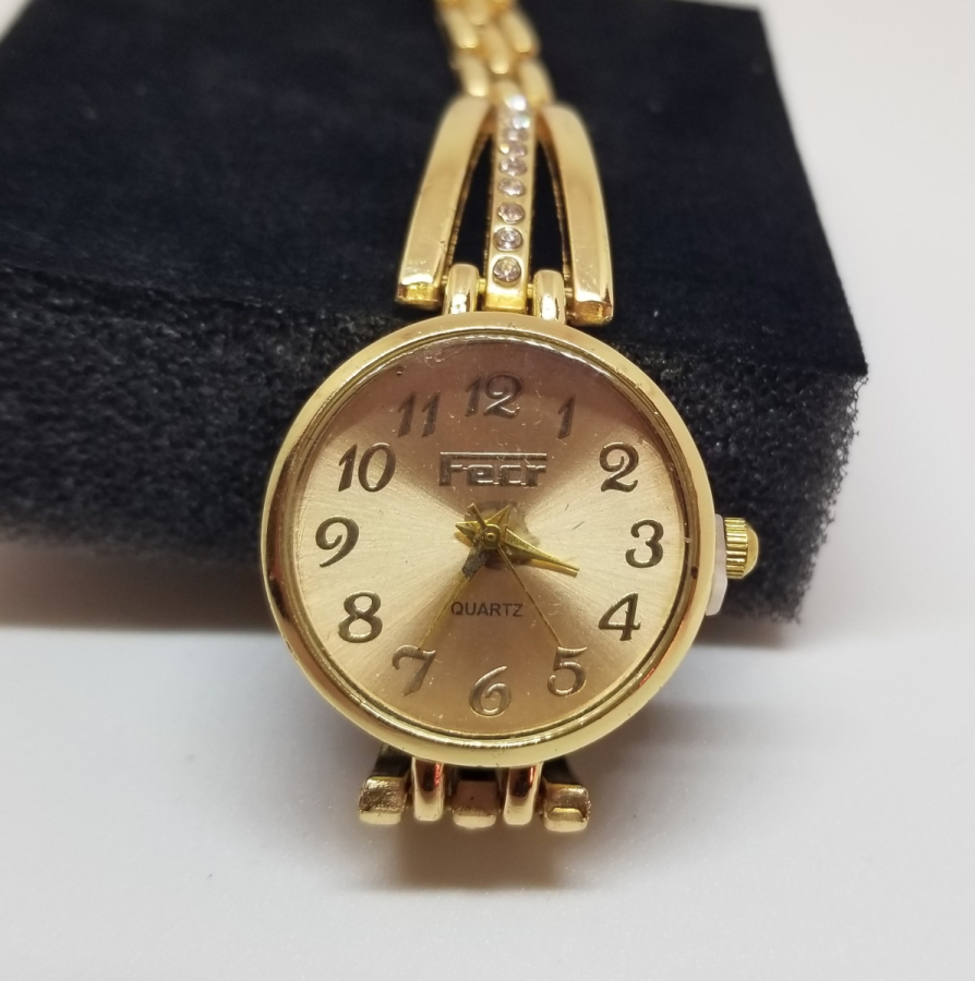 ALTIN KAPLAMA NOSTALJİK KOL SAATİ