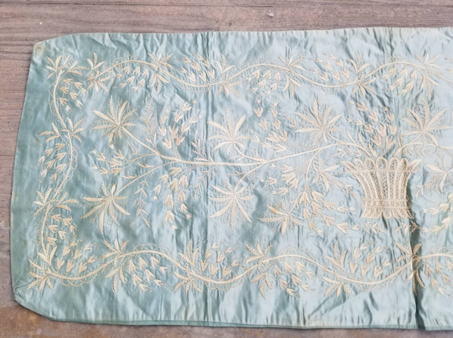 OSMANLI DÖNEMİ NADİR İPEK YASTIK TAKIMI