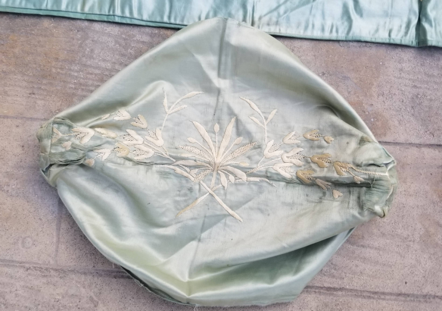 OSMANLI DÖNEMİ NADİR İPEK YASTIK TAKIMI