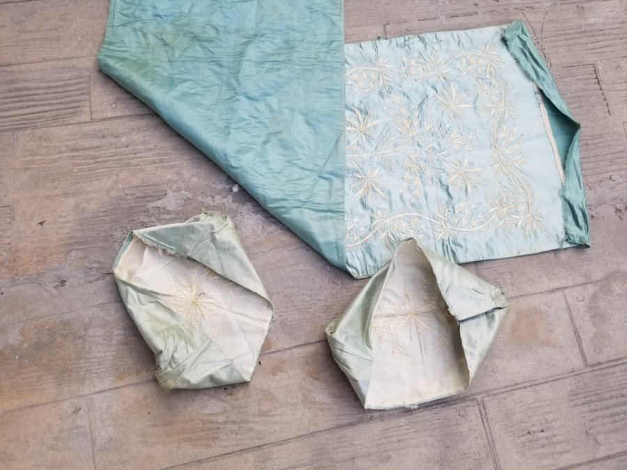 OSMANLI DÖNEMİ NADİR İPEK YASTIK TAKIMI