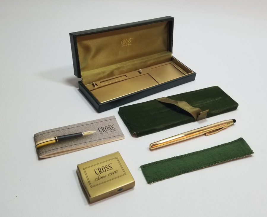 ORİJİNAL KUTUSUNDA ALTIN UÇLU ANTİKA CROSS DOLMA KALEM