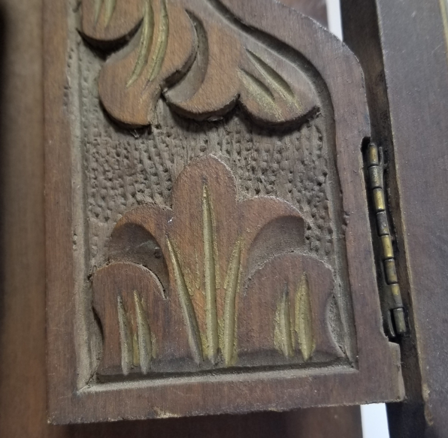 EL YAPIMI ALTIN VARAKLI ANTİKA AHŞAP ANAHTARLIK