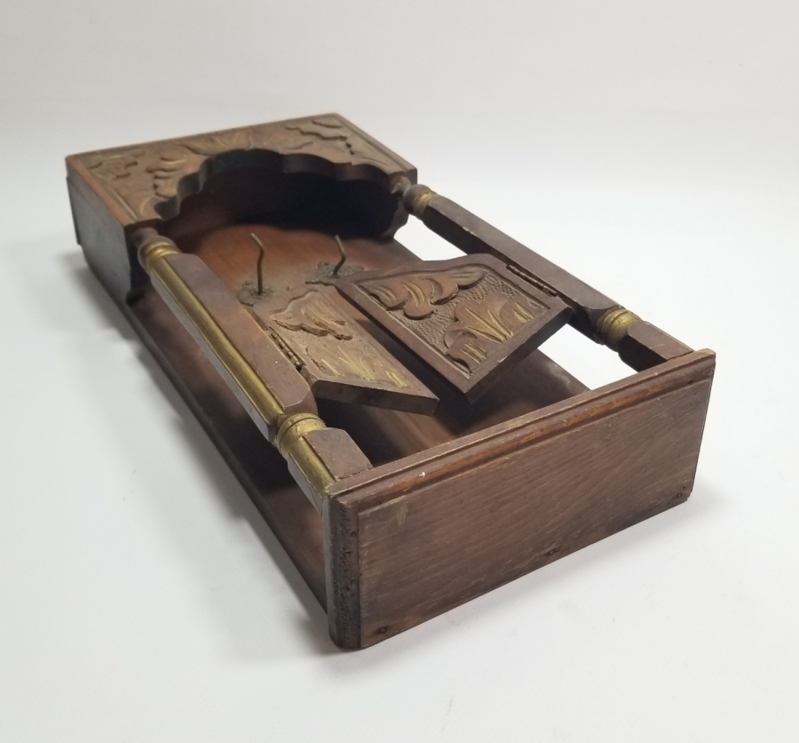 EL YAPIMI ALTIN VARAKLI ANTİKA AHŞAP ANAHTARLIK