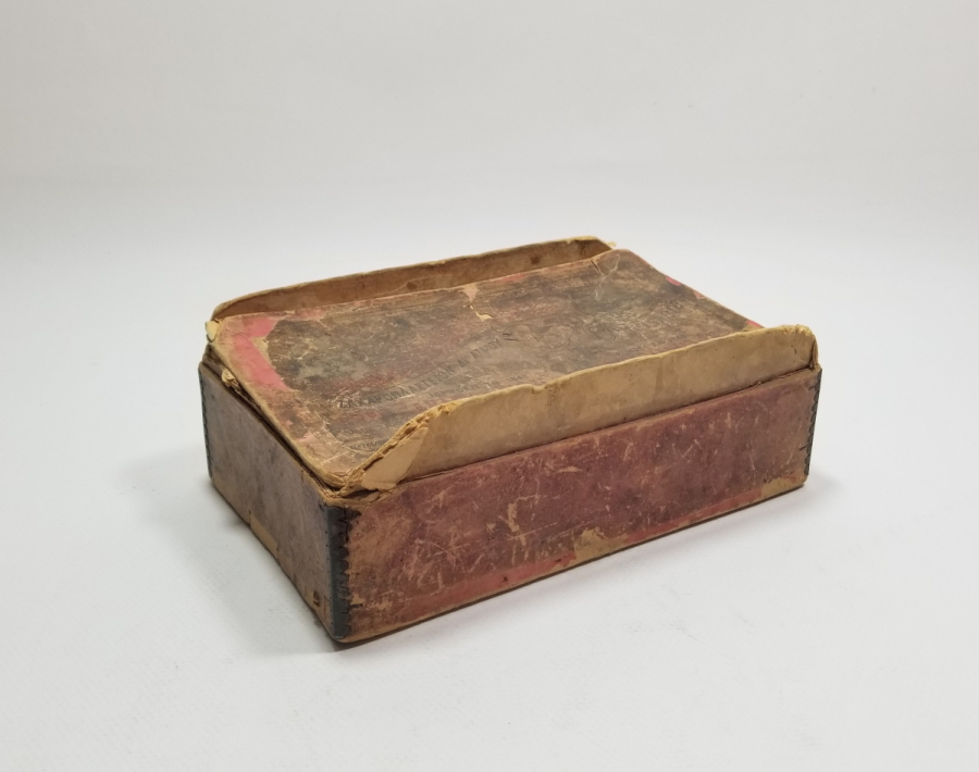 OSMANLICA - RUMCA VE FRANSIZCA YAZILI OSMANLI DÖNEMİ ÇOK NADİR İZMİR KAPAKLI KARTON KUTU