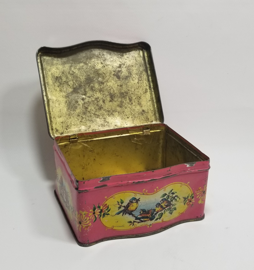 ANTİKA METAL DİKİŞ NAKIŞ KUTUSU