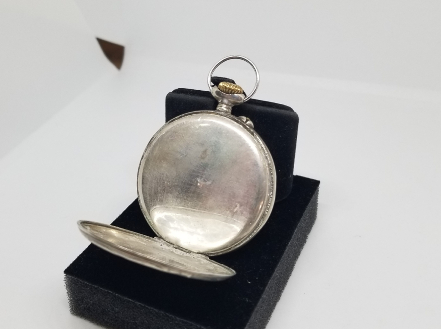 KADRANI ALTIN BEZEMELİ ARKADAN KURMALI GÜMÜŞ KASA ANTİKA CEP SAATİ