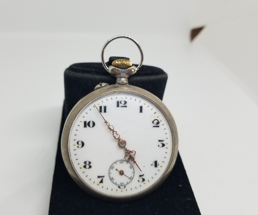 KADRANI ALTIN BEZEMELİ ARKADAN KURMALI GÜMÜŞ KASA ANTİKA CEP SAATİ