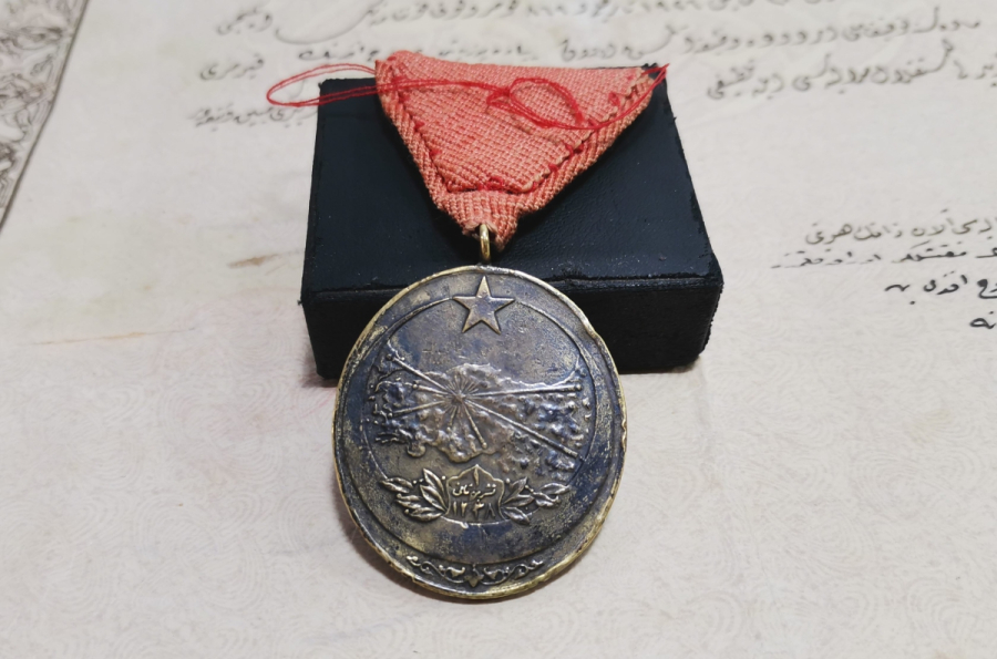 OSMANLICA YAZILI İSTİKLAL MADALYASI VE BERATI