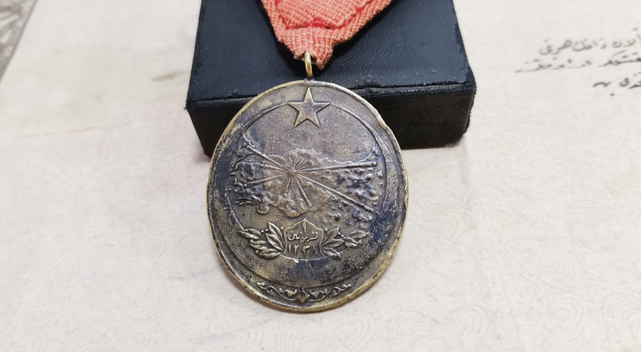 OSMANLICA YAZILI İSTİKLAL MADALYASI VE BERATI