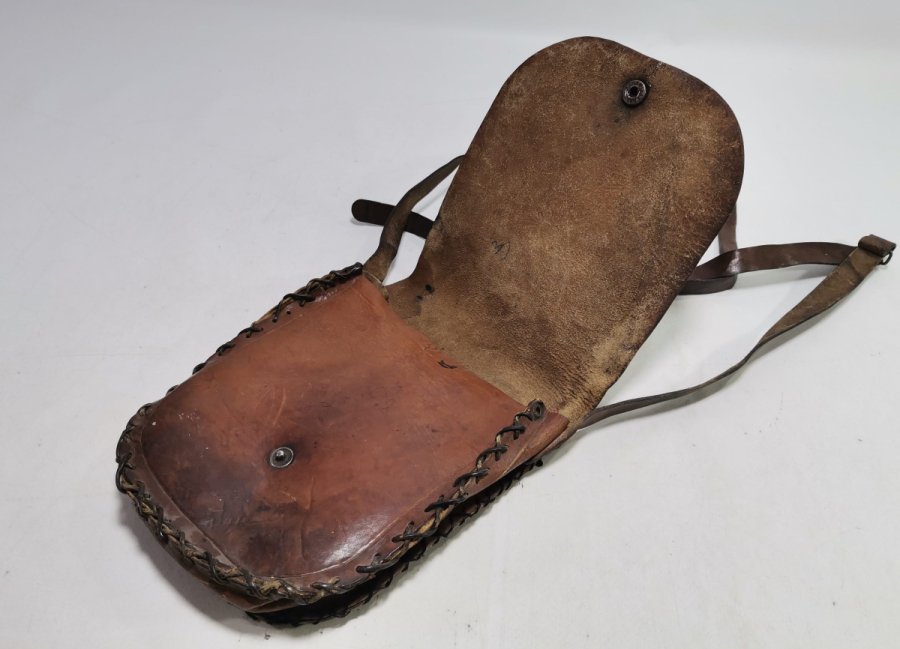 EL YAPIMI ANTİKA DERİ ÇANTA