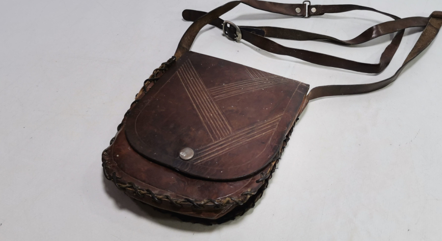 EL YAPIMI ANTİKA DERİ ÇANTA