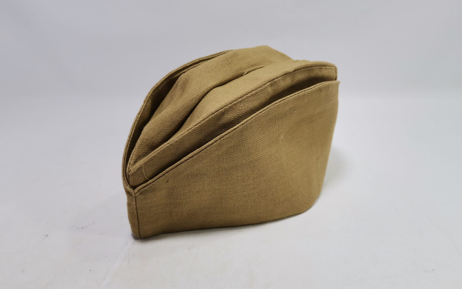 ÜZERİ BOL MADALYALI SOVYET DÖNEM ANTİKA RUS ASKERİ ŞAPKA