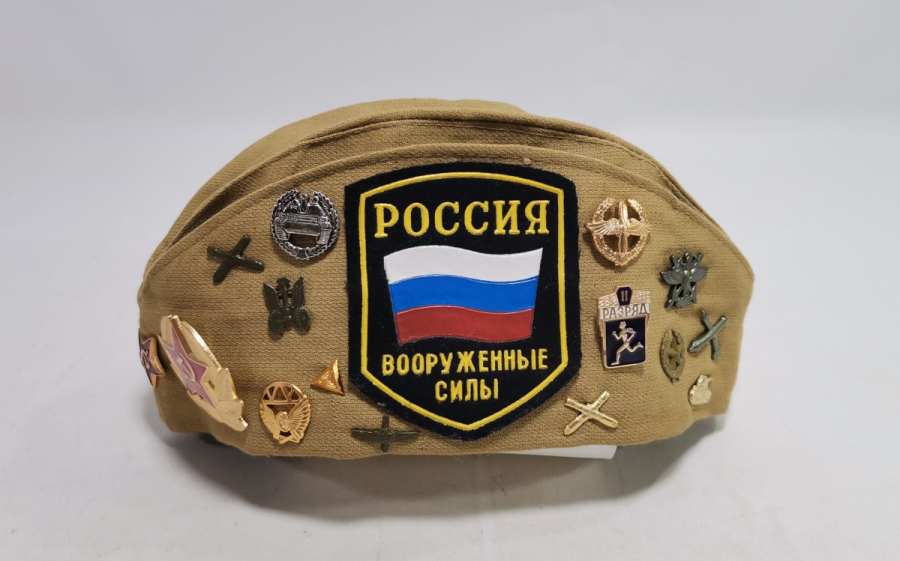 ÜZERİ BOL MADALYALI SOVYET DÖNEM ANTİKA RUS ASKERİ ŞAPKA