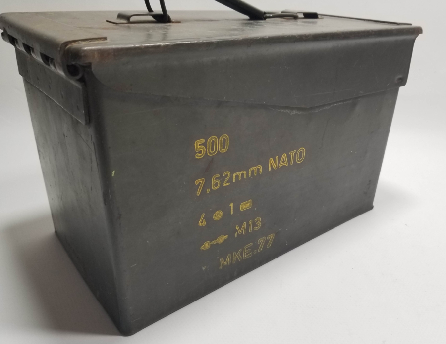 ANTİKA METAL ASKERİ MÜHİMMAT SANDIĞI