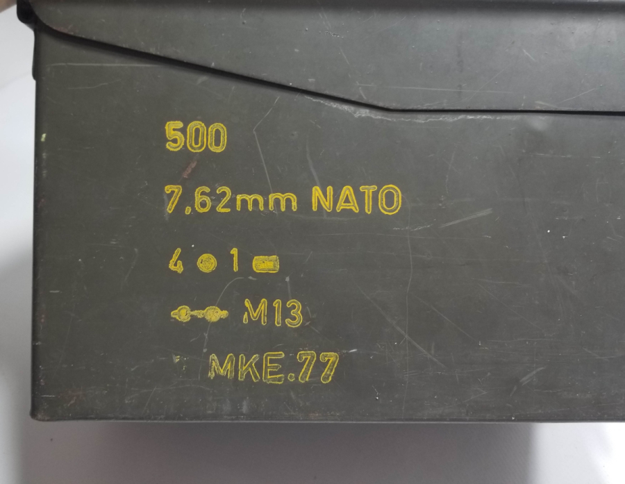 ANTİKA METAL ASKERİ MÜHİMMAT SANDIĞI