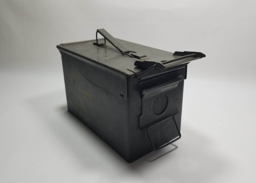 ANTİKA METAL ASKERİ MÜHİMMAT SANDIĞI