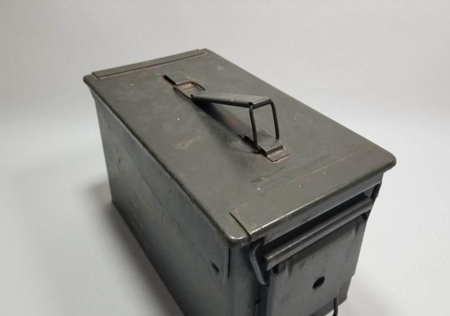ANTİKA METAL ASKERİ MÜHİMMAT SANDIĞI