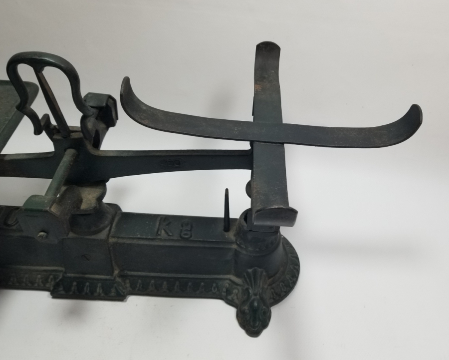 NADİR TİPTE ANTİKA TERAZİ