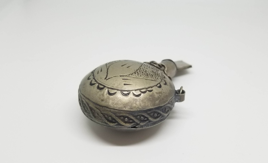 ÜZERİ KALEM İŞÇİLİKLİ EL YAPIMI ANTİKA SÜRMEDAN