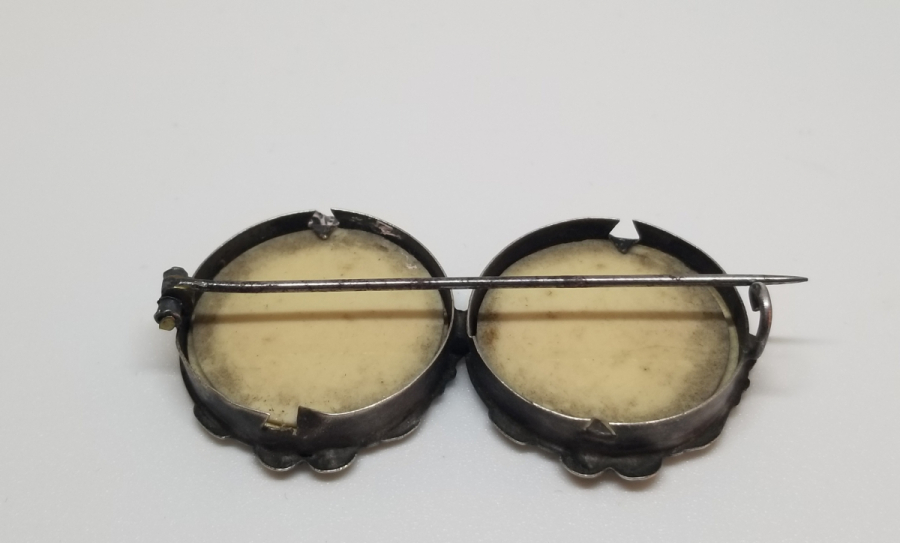 FRANSIZ ASKERLER GÖRSELLİ ANTİKA GÜMÜŞ BROŞ