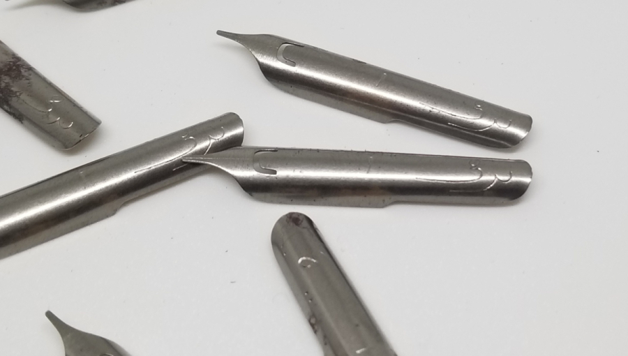 ÜZERLERİ OSMANLICA YAZILI OSMANLI DÖNEMİ DİVİT UÇLARI LOTU