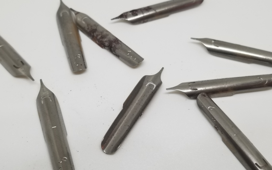 ÜZERLERİ OSMANLICA YAZILI OSMANLI DÖNEMİ DİVİT UÇLARI LOTU