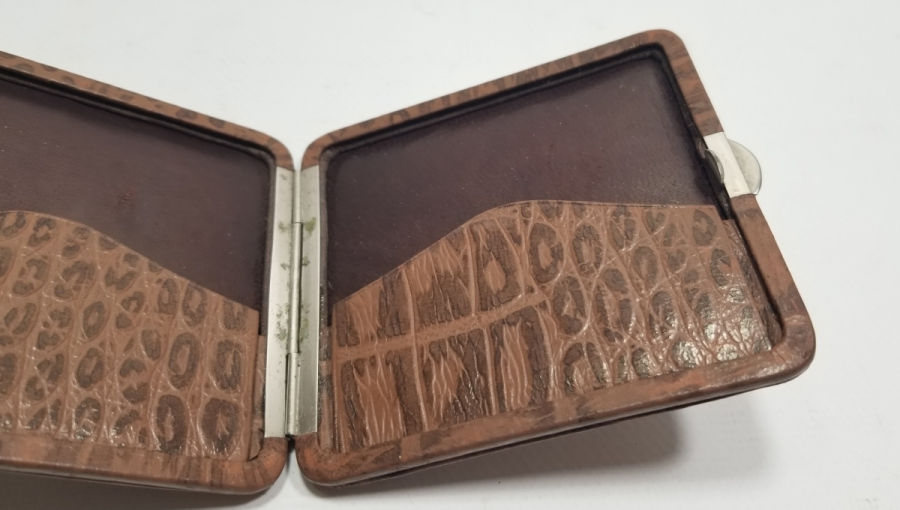 ANTİKA TİMSAH DERİSİ CÜZDAN