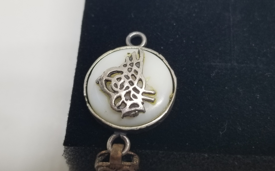 ÜZERİ TUĞRA FİGÜRLÜ GÜMÜŞ KOLYE UCU