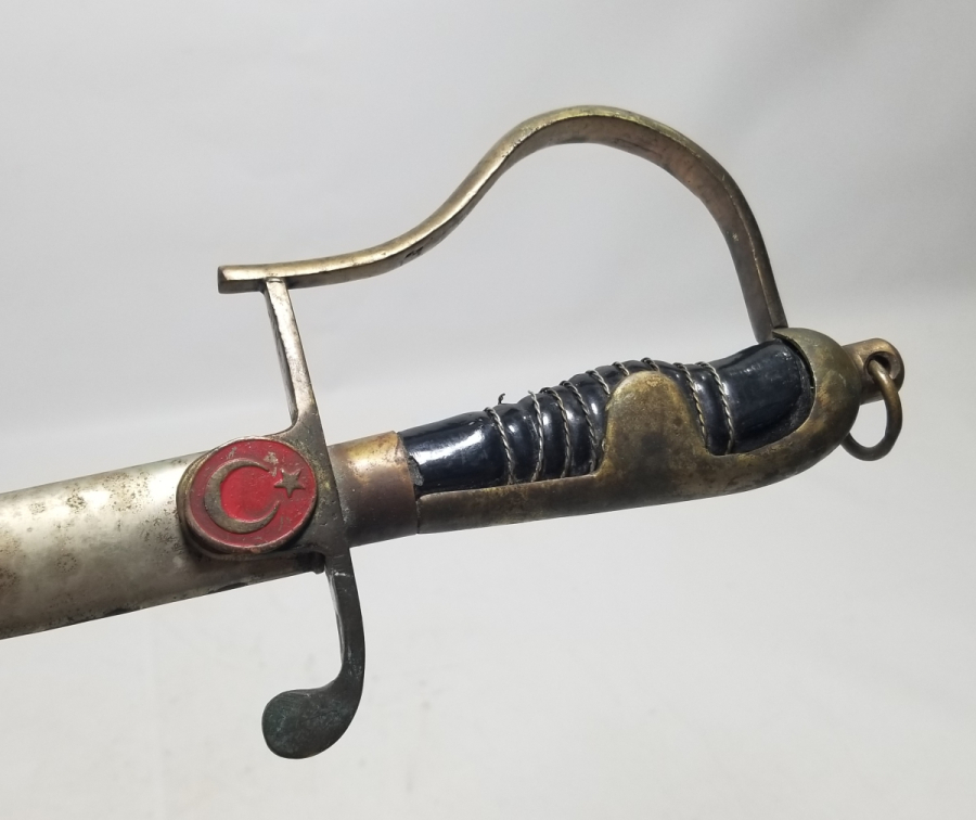 NAMLUSU GRAVÜRLÜ ANTİKA SUBAY KILICI