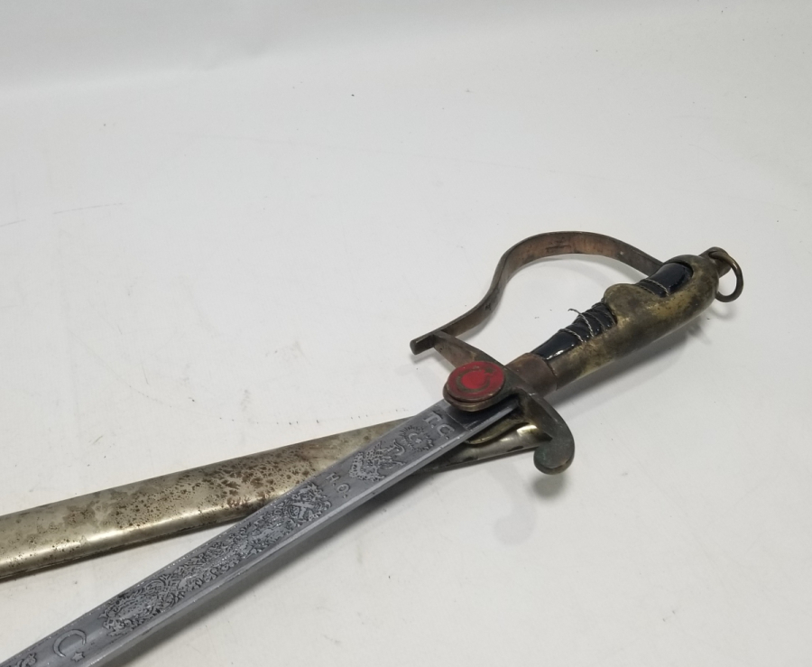 NAMLUSU GRAVÜRLÜ ANTİKA SUBAY KILICI