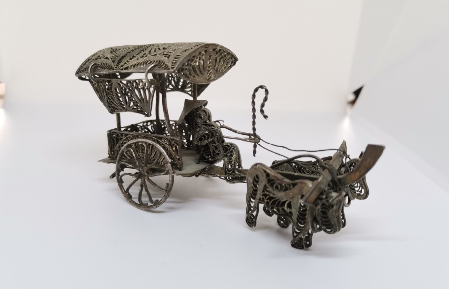 TELKARİ İŞÇİLİKLİ GÜMÜŞ KAPLAMA ANTİKA DEKORATİF BİBLO