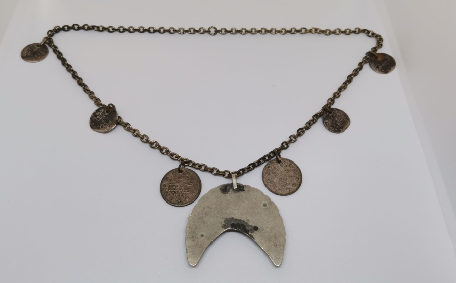 HİLAL FORMLU OSMANLI PARÇALARDAN DİZAYN EDİLMİŞ GERDANLIK