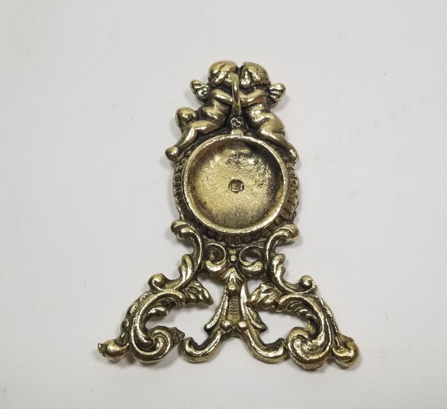 KABARTMA İŞÇİLİKLİ ANTİKA METAL SAAT STANDI