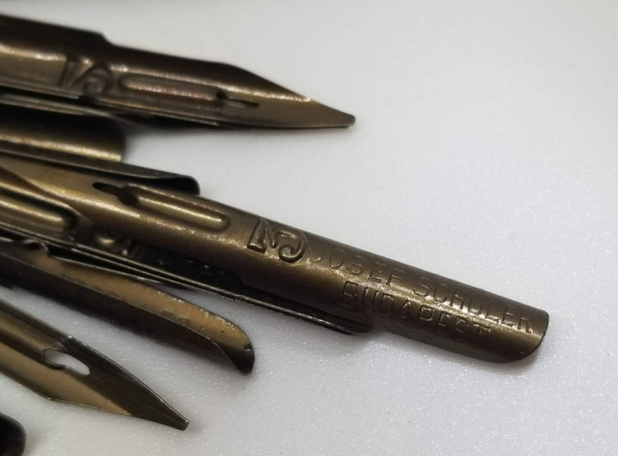 OSMANLI DÖNEMİ ORJİNAL KUTUSUNDA DİVİT UÇLARI