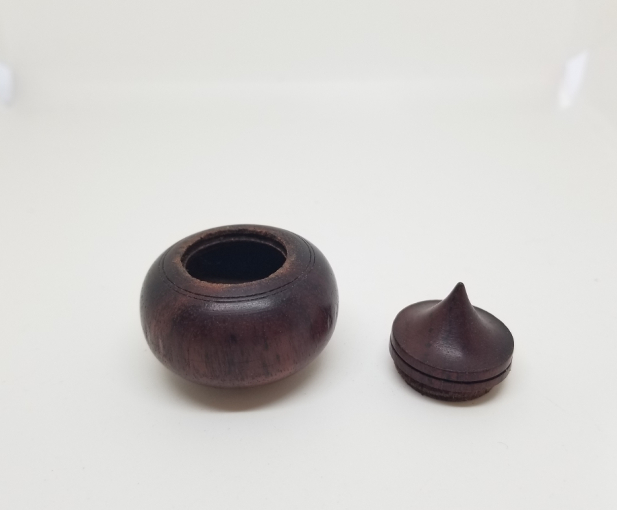 ANTİKA KUBBELİ FORMDA SAKIZLIK