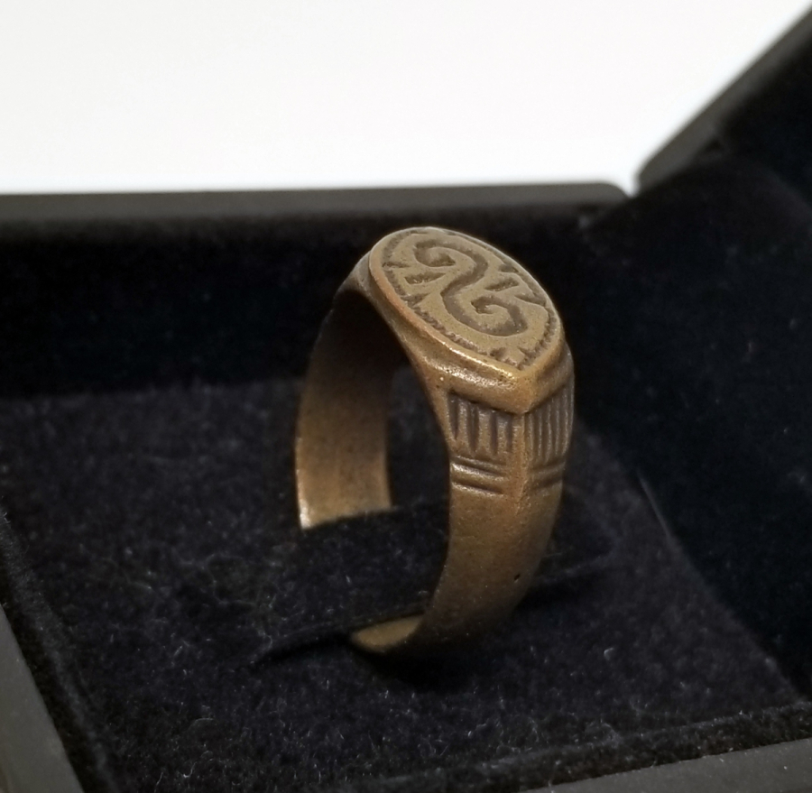 OSMANLI DÖNEMİ KABARTMA İŞÇİLİKLİ YÜZÜK FORMLU MUM MÜHRÜ