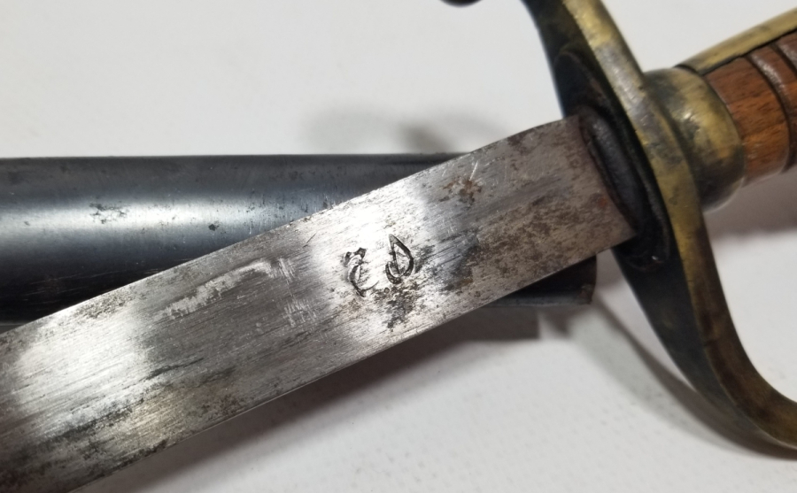 ÜZERİNDE OSMANLICA HATLI YAZI İLE "ALLAH CC BİZİMLE" YAZILI OSMANLI DÖNEMİ 1. DÜNYA SAVAŞI NADİR BOYDA TOPÇU SUBAY KILICI.