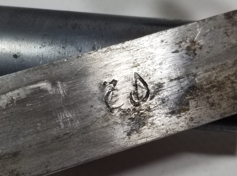 ÜZERİNDE OSMANLICA HATLI YAZI İLE "ALLAH CC BİZİMLE" YAZILI OSMANLI DÖNEMİ 1. DÜNYA SAVAŞI NADİR BOYDA TOPÇU SUBAY KILICI.