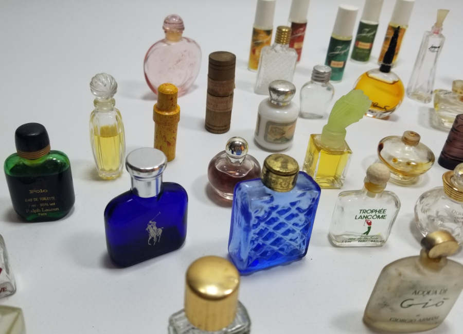 ANTİKA PARFÜM ŞİŞESİ LOTU