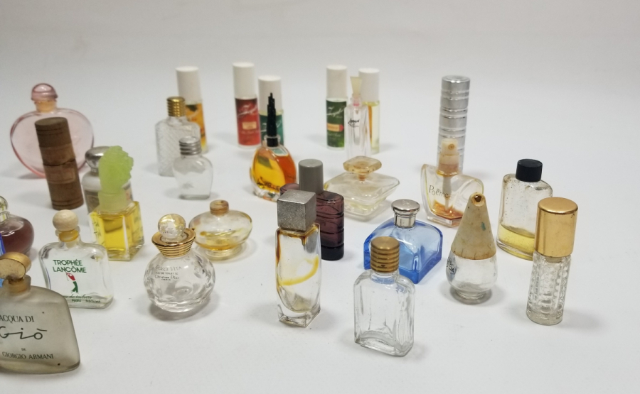 ANTİKA PARFÜM ŞİŞESİ LOTU