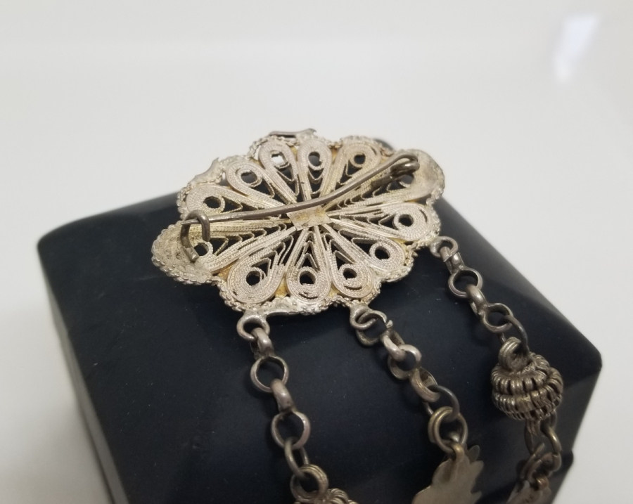 OSMANLI DÖNEMİ MERCAN TAŞLI TELKARİ İŞÇİLİKLİ GÜMÜŞ BROŞ