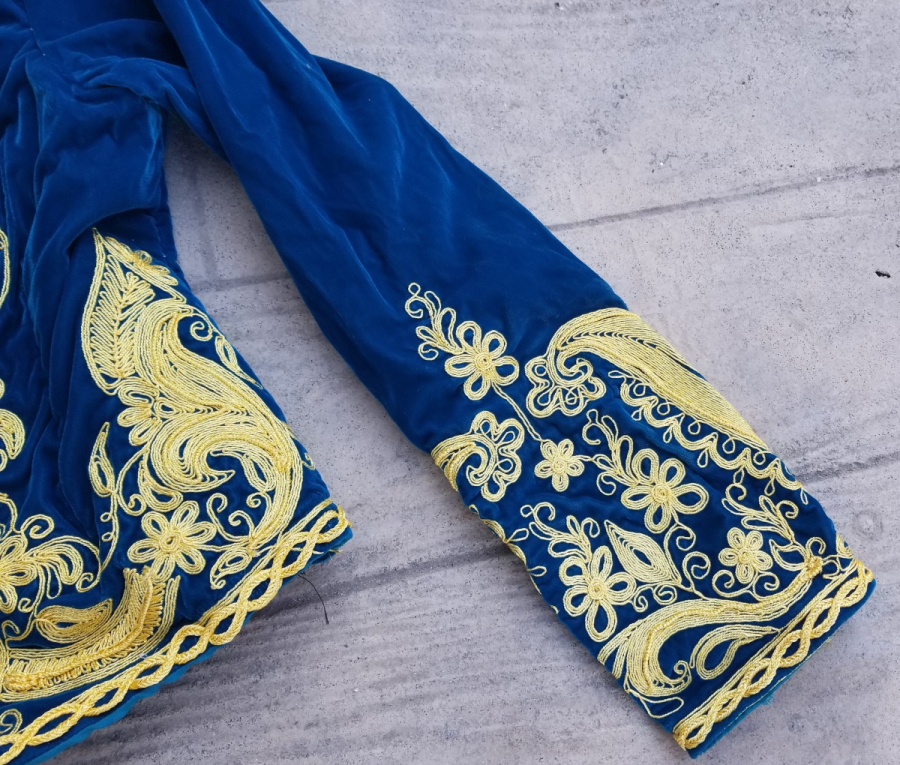 EL YAPIMI ANTİKA İŞLEMELİ KADİFE CEPKEN