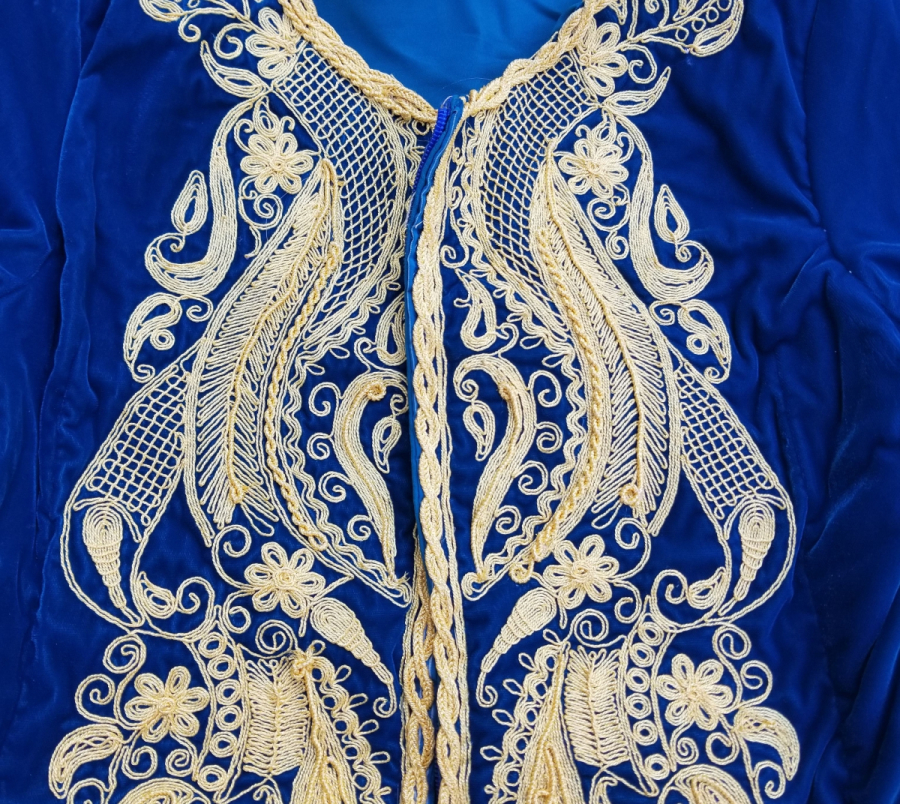 EL YAPIMI ANTİKA İŞLEMELİ KADİFE CEPKEN